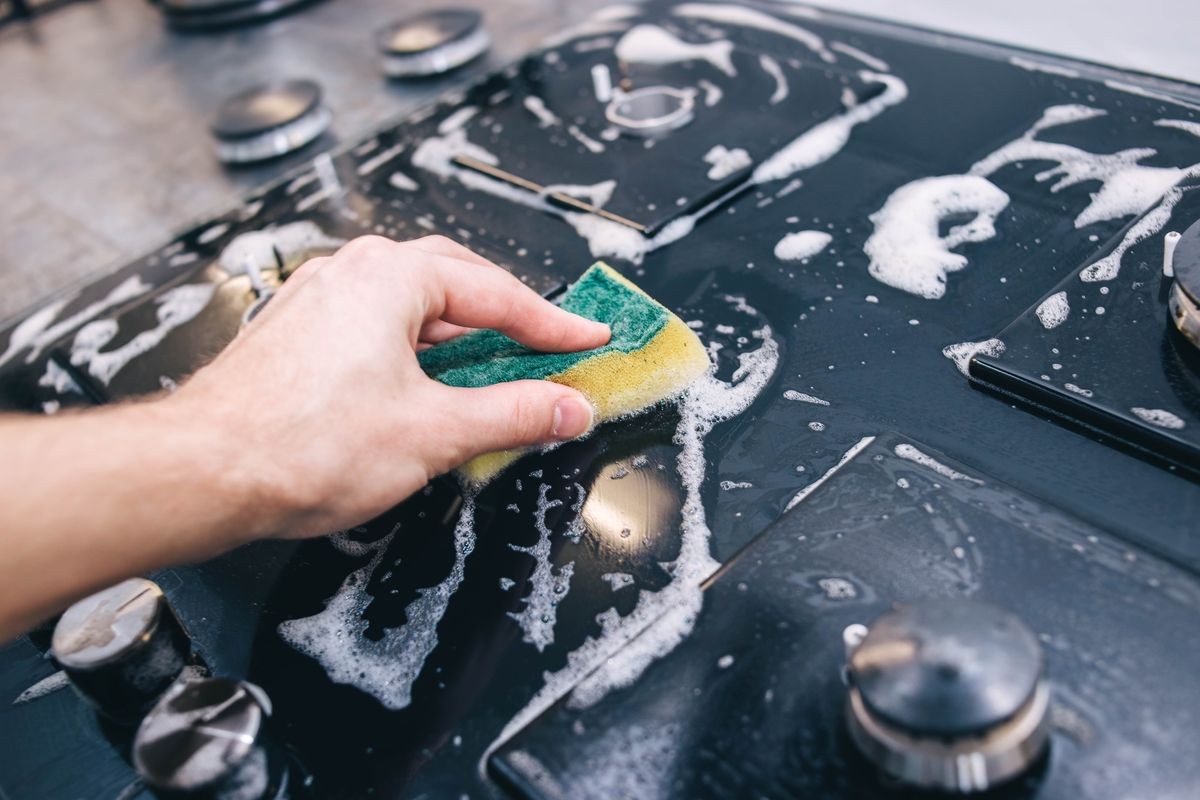 cleaning plate gas, glass ceramic surface. burner cleaning plate gas, glass ceramic surface. burner